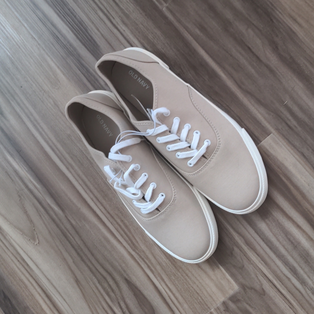Old Navy Taupe Sneakers Size 10